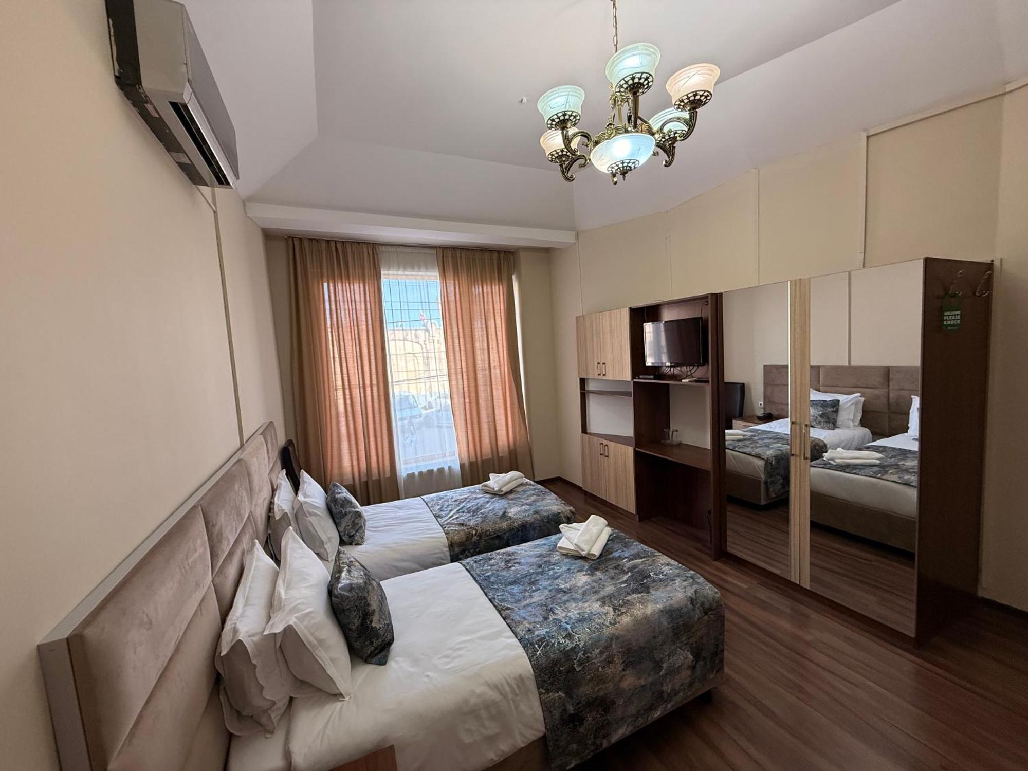 Liva Hotel Tbilisi Zewnętrze zdjęcie